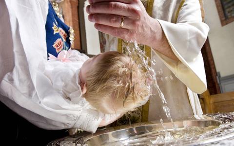 Църковното тайнство: как трябва да се извърши кръщението на децата