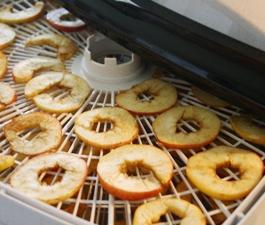 Как да изсушите ябълки у дома: най-добрите начини