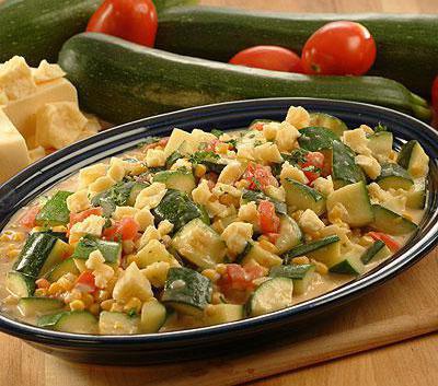 Задушени тиквички със зеленчуци: най-добрите рецепти и функции за готвене