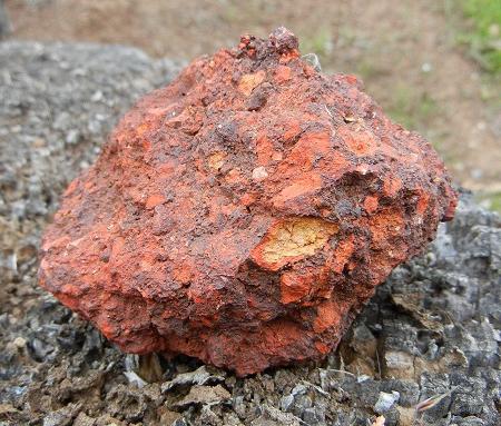 Железен оксид и неговото производство от минерални суровини