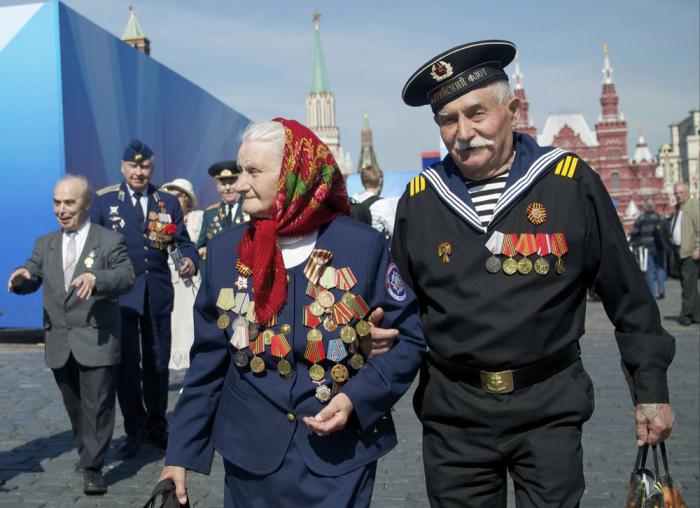 Ветеран на труда на федералната значимост: ползи, плащания, права